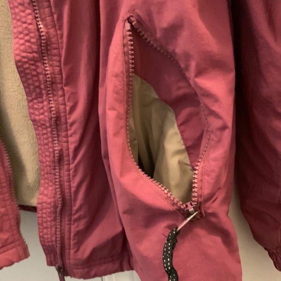 Cabela’s all weather, lightweight jacket, size L - Picture 2 of 6